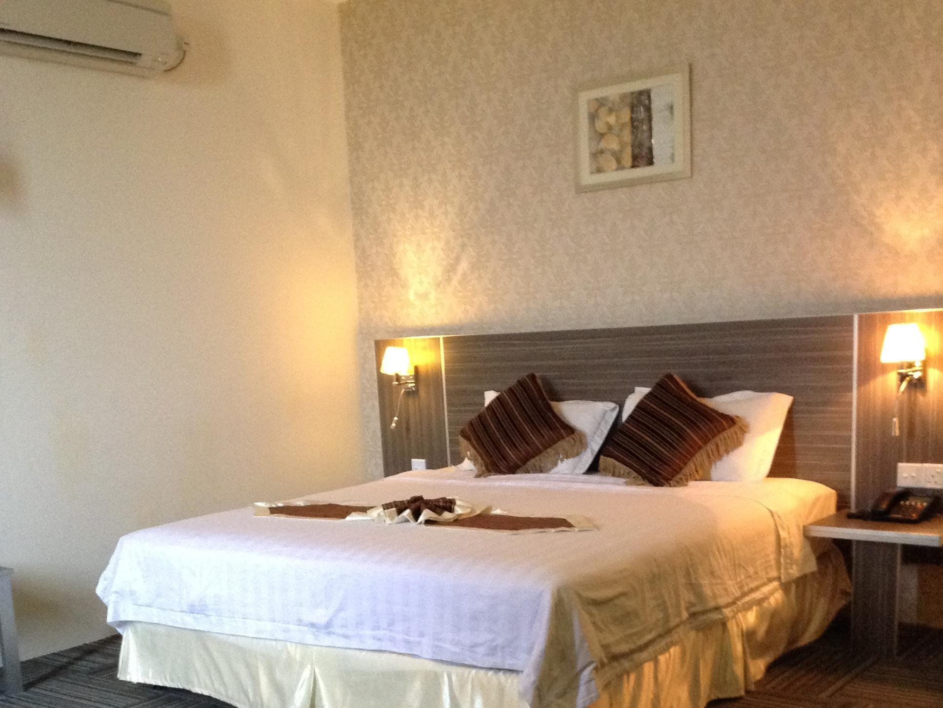 K Garden Hotel Bagan Serai Exterior photo
